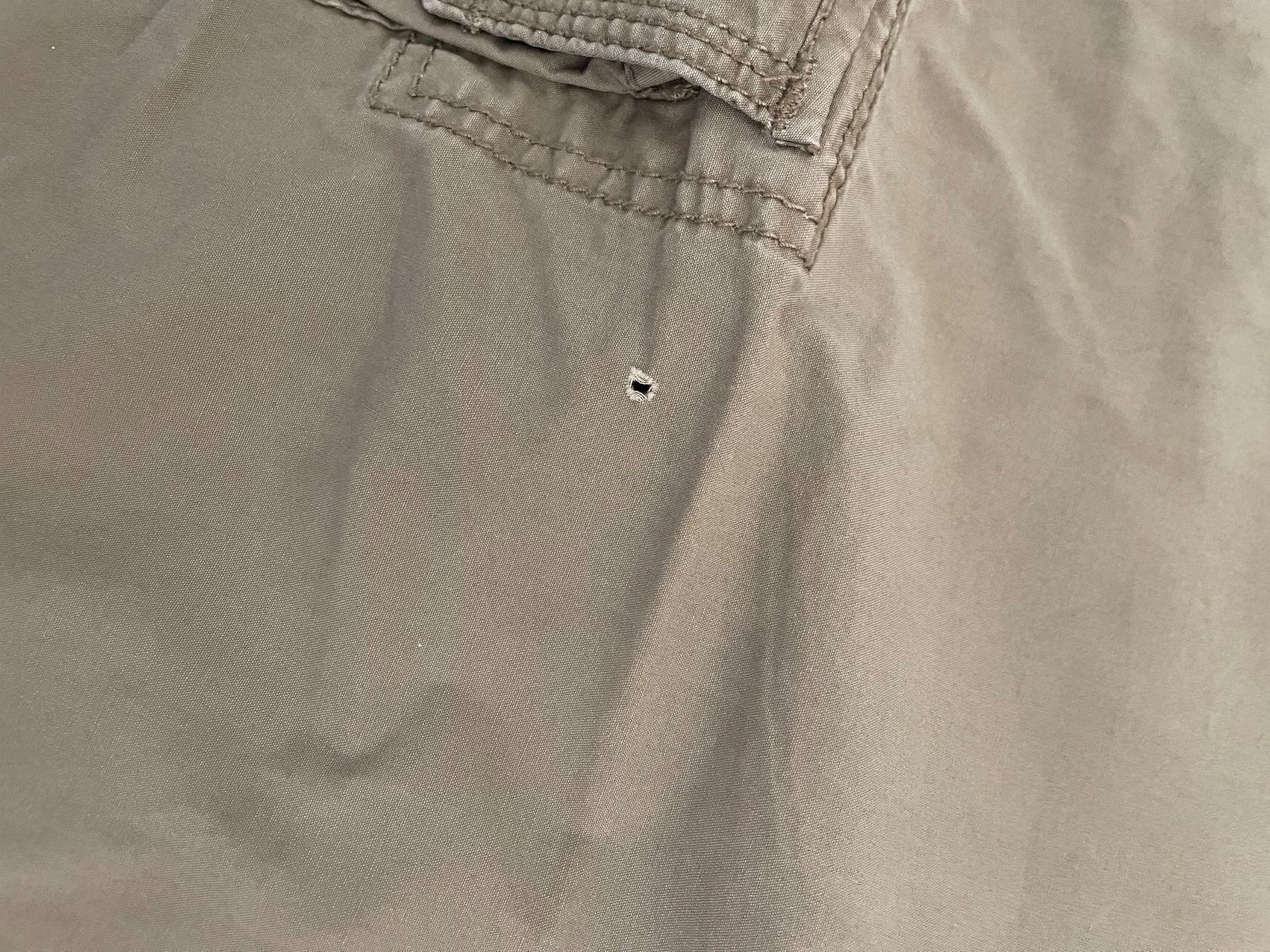 Benetton Pantaloni: Hose – Usato da Zürich venduto da Ivona3 5