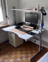 Desk with Shelf / Schreibtisch mit Ablage
