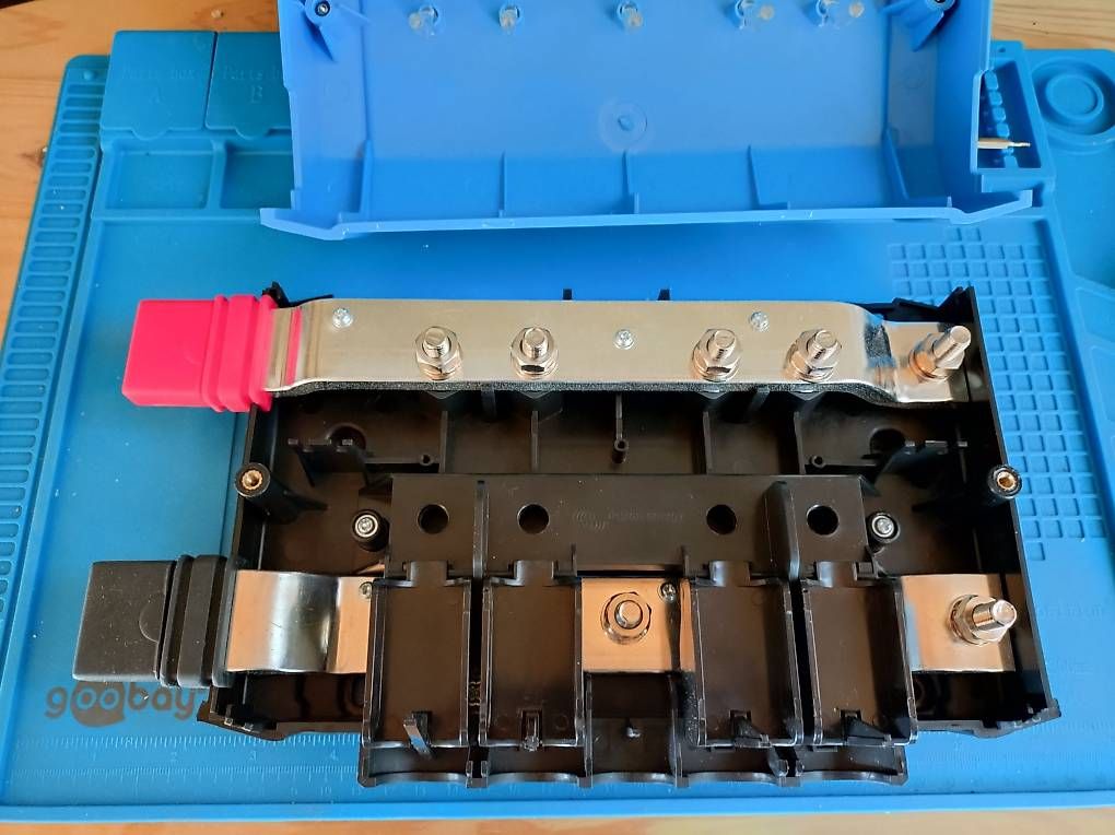 Caricatori & Batterie: Victron Lynx PowerIn – Nuovo e nell'imballaggio originale da Birmenstorf AG venduto da mbo_qxm7 1