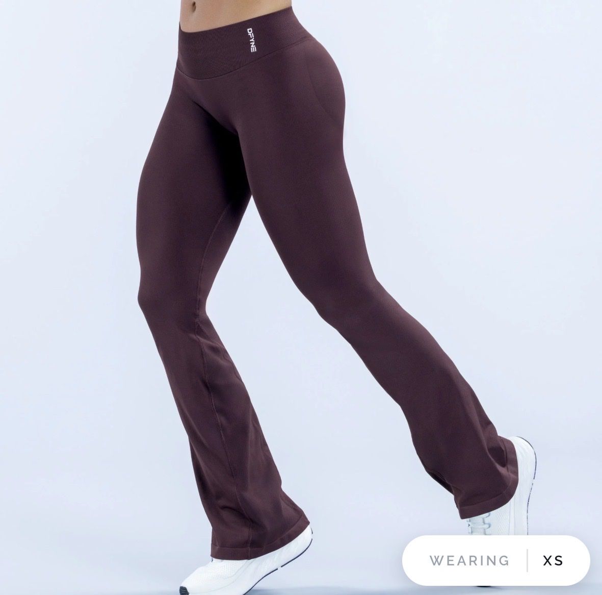 DFYNE Leggings: DFYNE Impact Flares Espresso Size: XS - Regular – Nuovo e nell'imballaggio originale da Zürich venduto da cwegmann