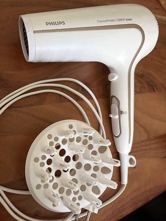 Asciugacapelli: Philips Iconic ThermoProtect / Fön / Haartrockner / Haidryer – Usato da Zürich venduto da ahe_7gq2 2