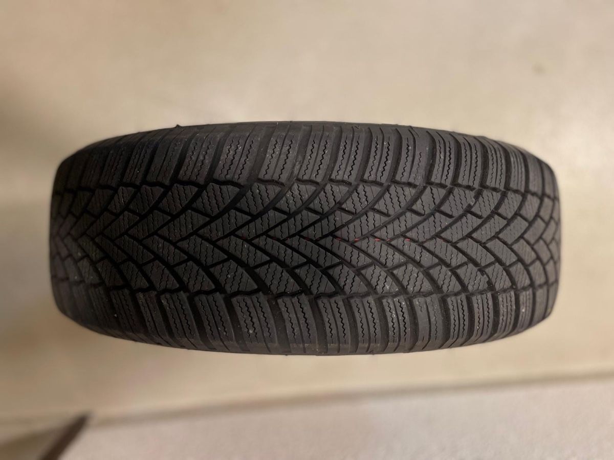 Pneus & Kompletträder: 4 Winterräder / Autoreifen – Gebraucht aus Zürich von leo_sf7t 1