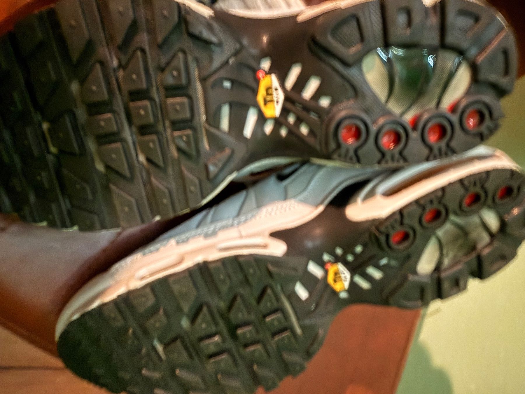 Nike Herrenschuhe: Nike Airmax Plus TN Gr. 41 NEUWERTIG – Neu (gemäss Beschreibung) aus Allschwil von GrenzWert 1