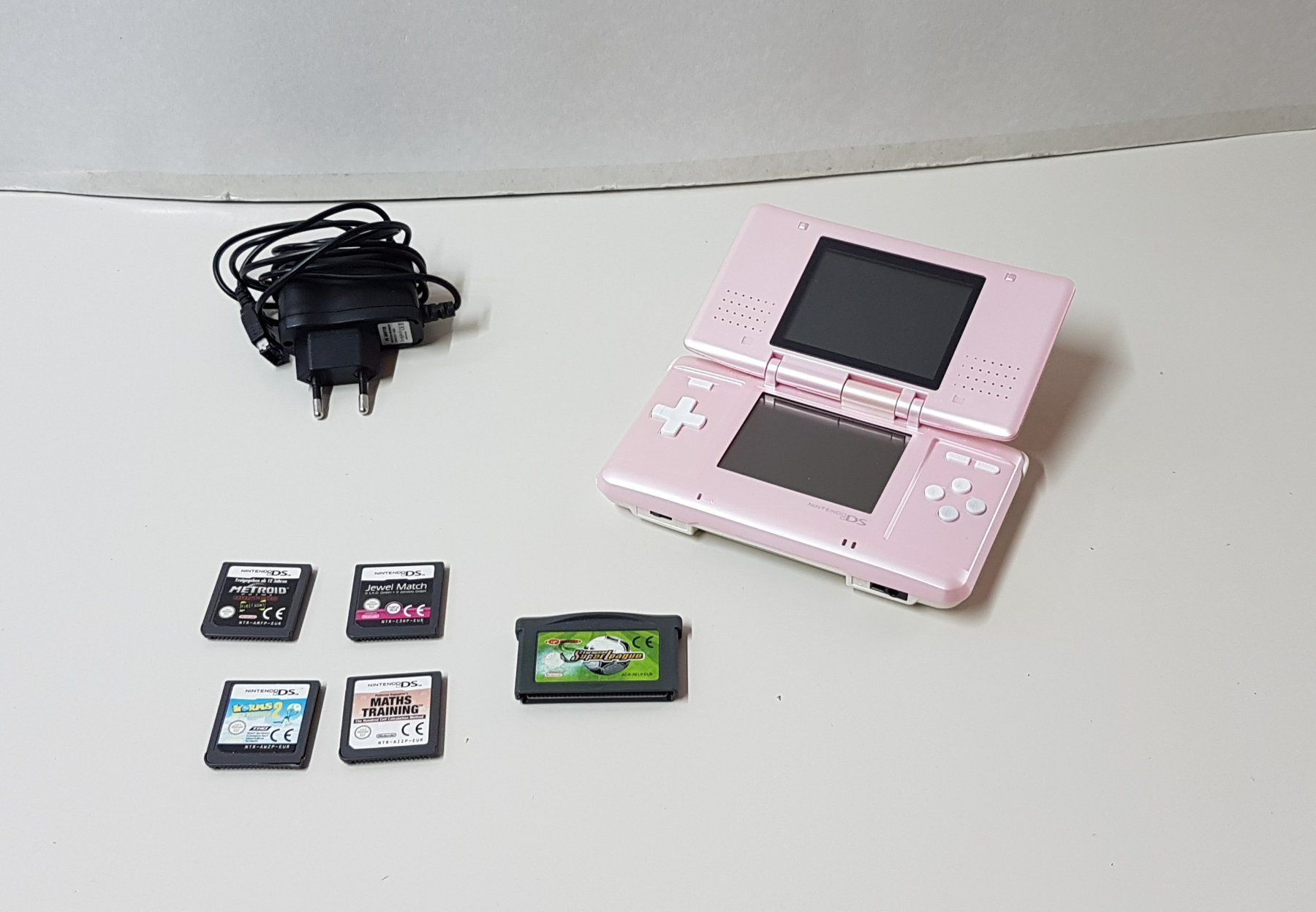 Nintendo Console: 😎 DS Konsole mit Spiele – Usato da Schüpfheim venduto da Games_Spielkonsolen