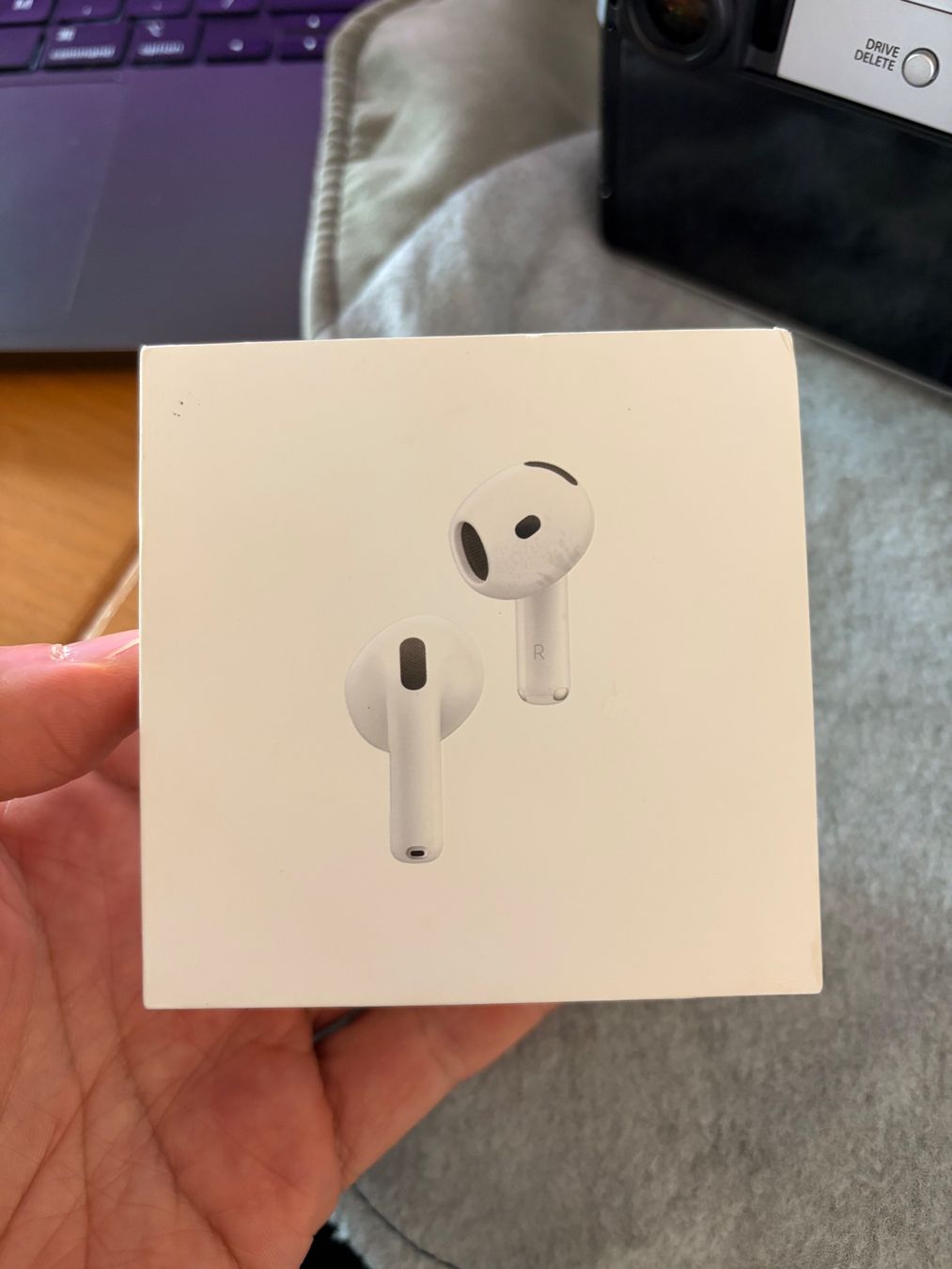 Apple Cuffie: Airpods 4 ANC Neu unopened – Nuovo e nell'imballaggio originale da Binningen venduto da Edeag3