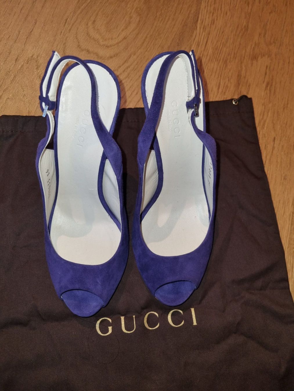 Gucci Scarpe da donna: GUCCI Peeptoe-Pumps Gr. 36 – Nuovo (secondo la descrizione) da Winterthur venduto da Dentsdelion