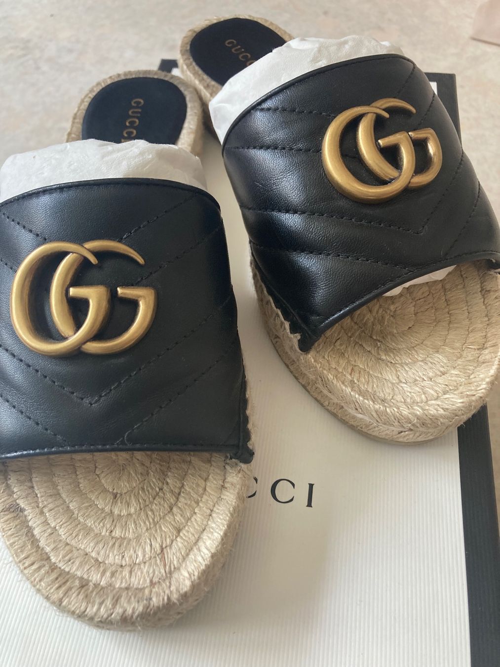 Gucci Scarpe da donna: Gucci Espadrilles Sandalen, Schwarz, Grösse 36 – Nuovo (secondo la descrizione) da Zürich venduto da biinsgii