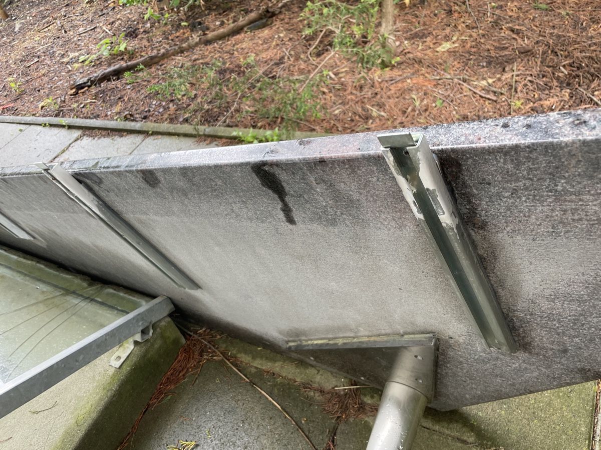 Panchine: Granit Fensterbank – Usato da Bern venduto da PJOCH 3