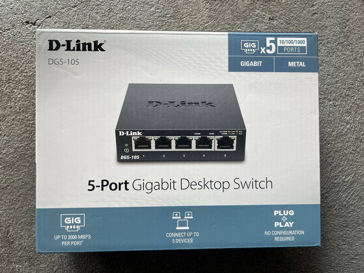 Dlink Modems & Router: D-Link DGS-105 Router 5 Port – Neu und originalverpackt aus Münchenstein von pricehouse