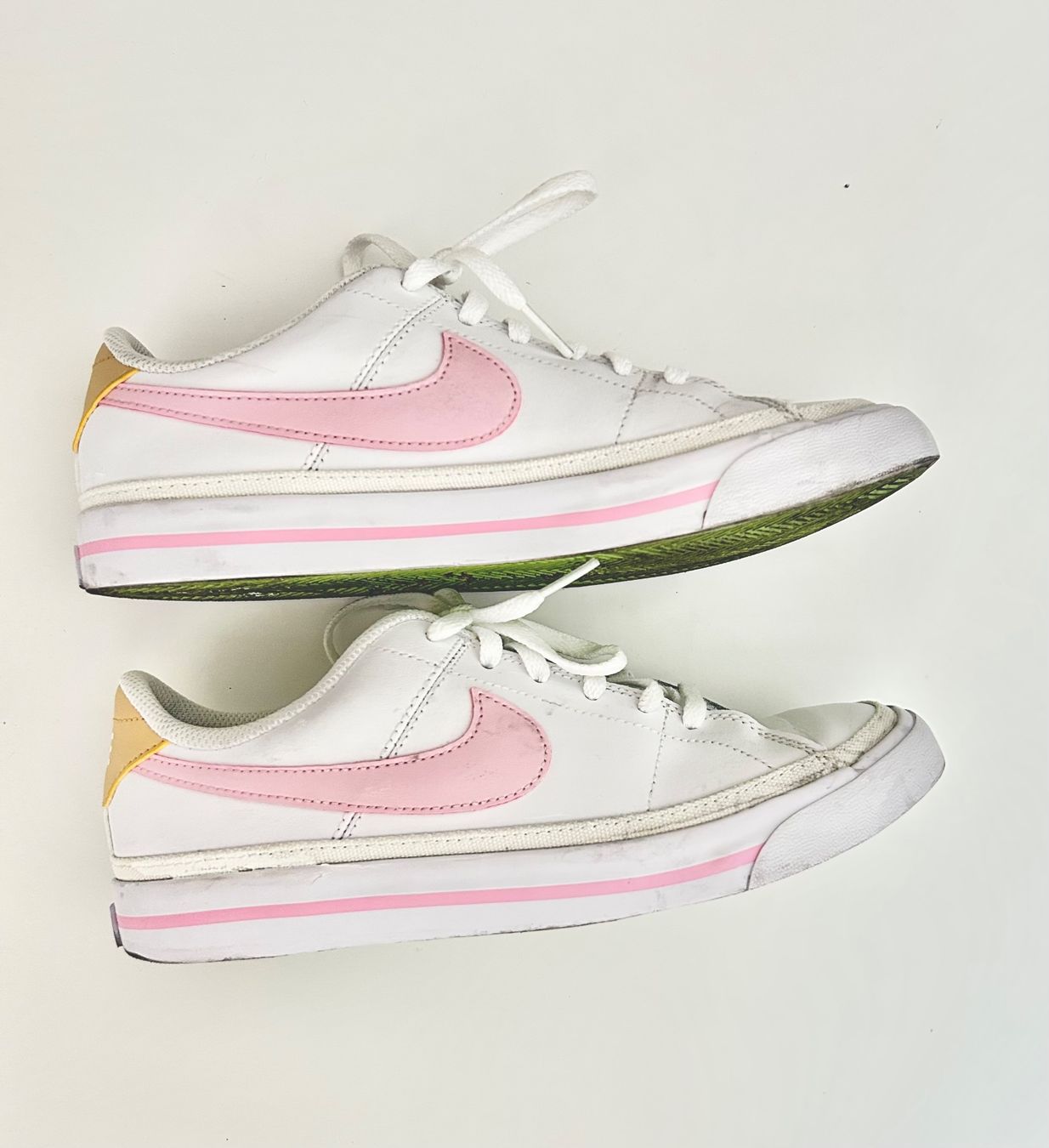 Nike Scarpe per ragazze: Nike Court Legacy Gr 38 – Usato da Egg b. Zürich venduto da egg2665