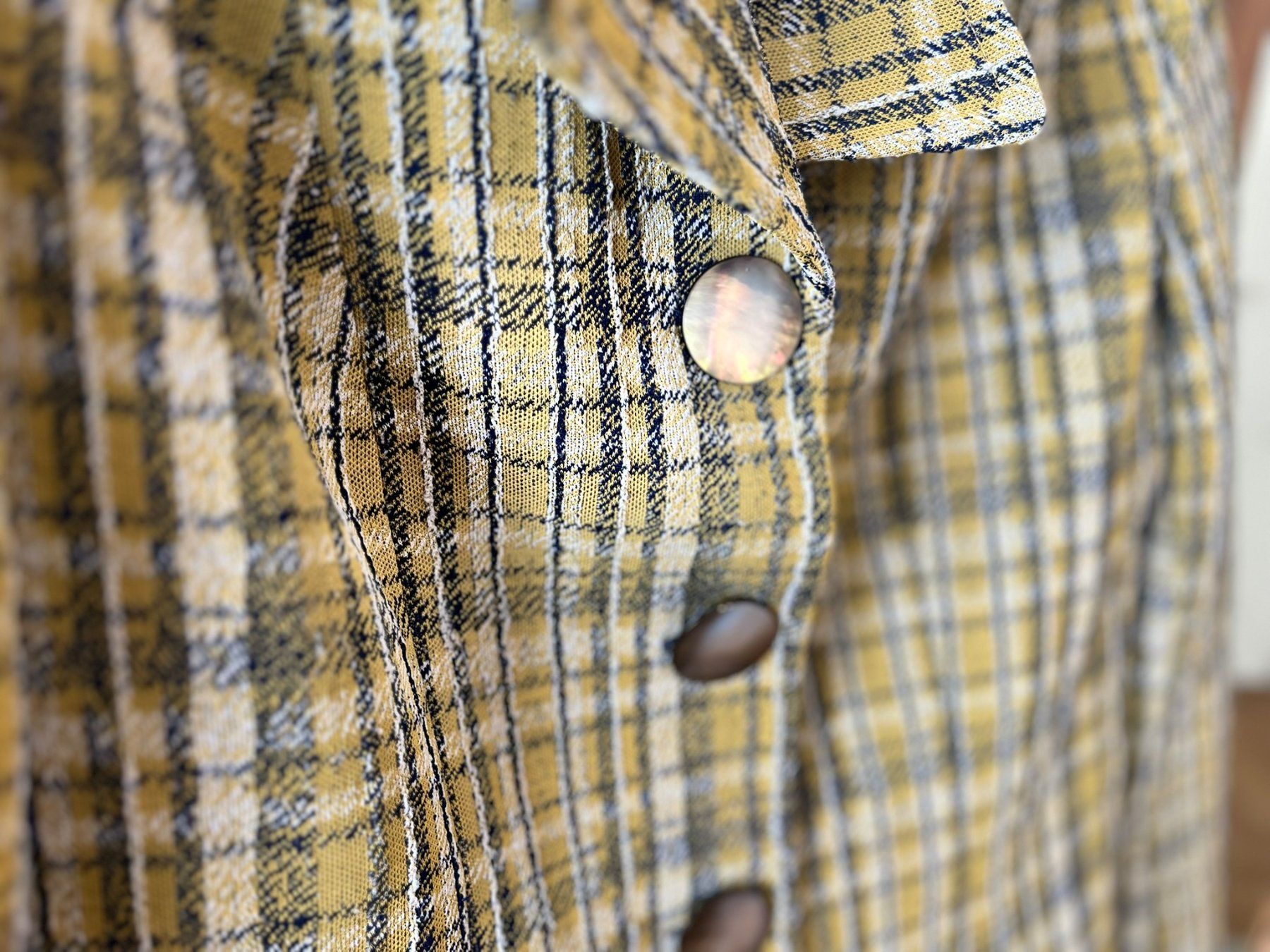 Giacche: Karierte Vintage-Jacke mit Perlmutterknöpfen, ca. Gr. 38 – Usato da Wädenswil venduto da Aniares2 4