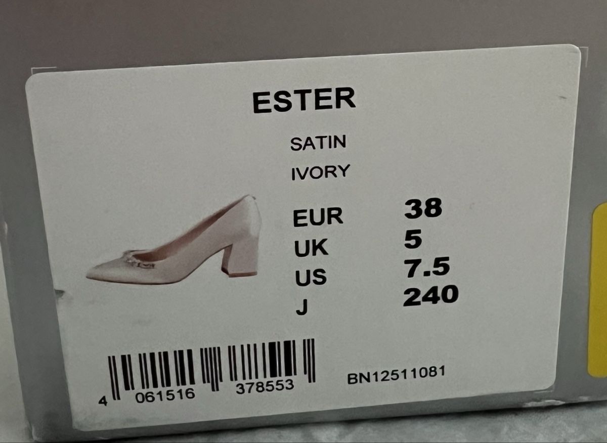 Buffalo Scarpe da donna: Buffalo Bridal Ivory Gr. 38 - Neuwertig! – Nuovo (secondo la descrizione) da Au ZH venduto da FMRF 4