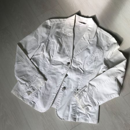 Weisse schöne Jacke Grösse 42