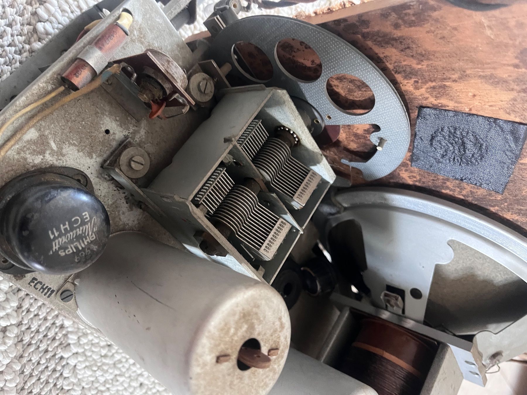 Radios: Radio Chassis Röhrenradio – Gebraucht aus Bäretswil von Rasubi 7