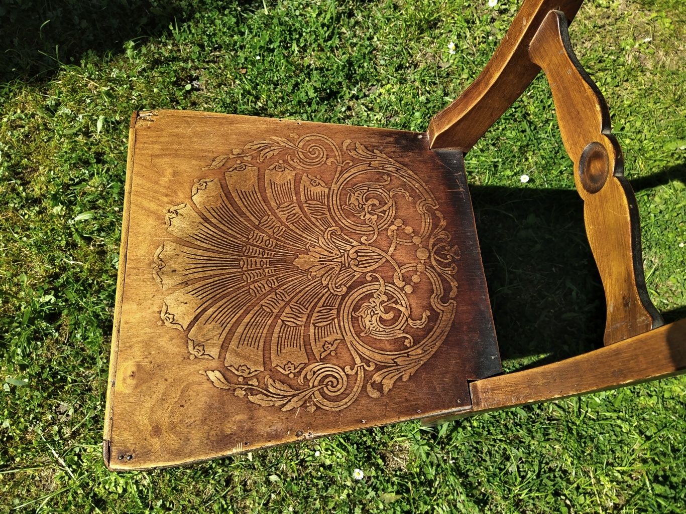Sedie: Belle et ancienne chaise en bois – Usato da Morgins venduto da Laurentcorinne 1