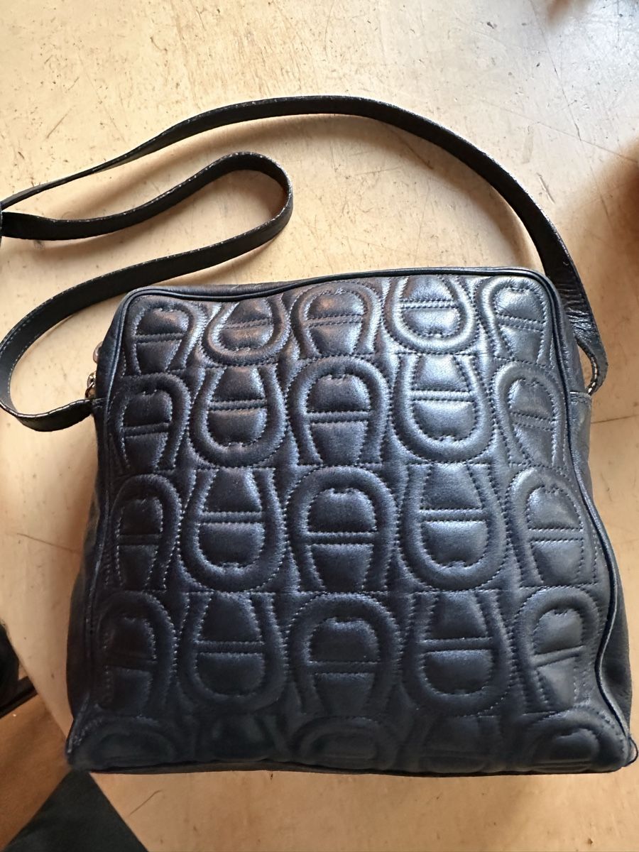 Taschen: Eigner Etienne Tasche, blau – Gebraucht aus Hinterkappelen von una066