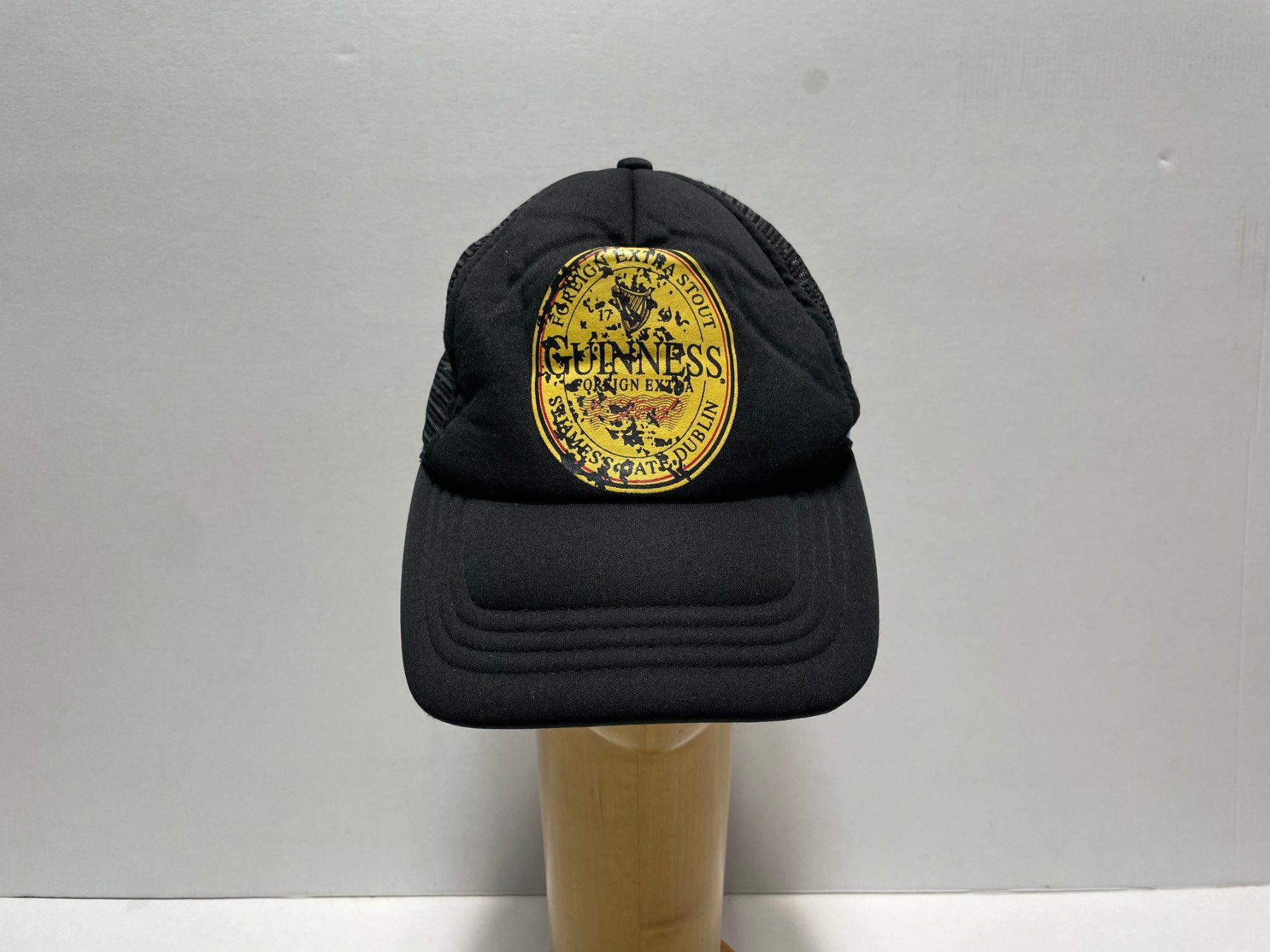 Copricapi, berretti & cappellini: Vintage 90s Trucker Cap Guiness Beer – Usato da Zürich venduto da le_souk