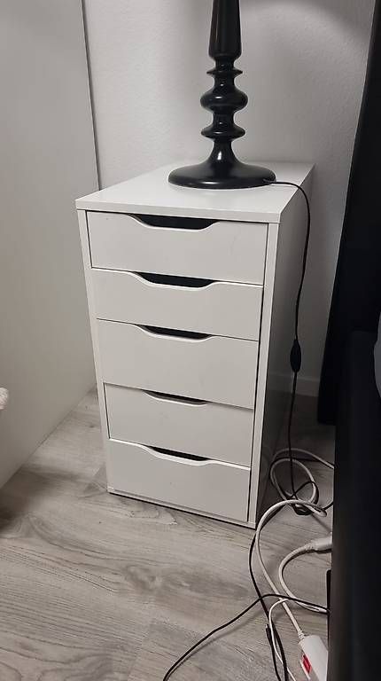 Kommoden: Komode / Korpus IKEA – Gebraucht aus Dielsdorf von VVGG