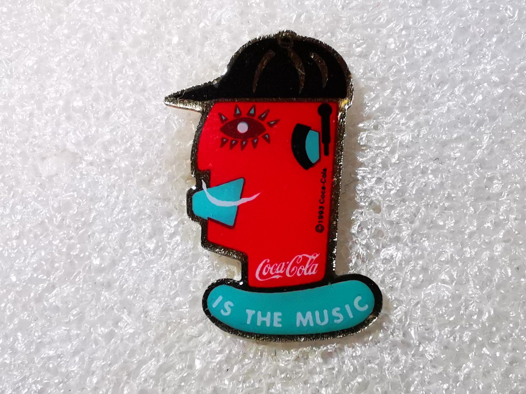Placchette & Badge: Ansteckpin 38: Coca Cola – Usato da Oppligen venduto da Pin-Fall-Shop