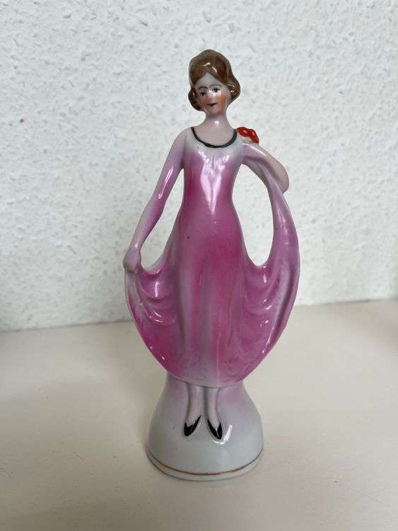 Porzellan Figur Frau Weiss