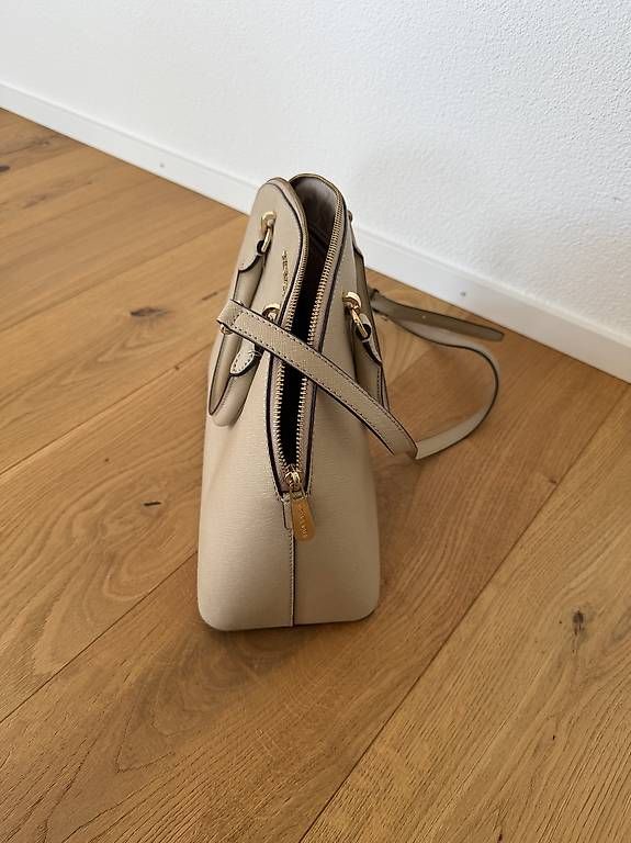 Borse da donna: Michael Kors Tasche (original) neuwertig – Usato da Matzendorf venduto da Pele2 1