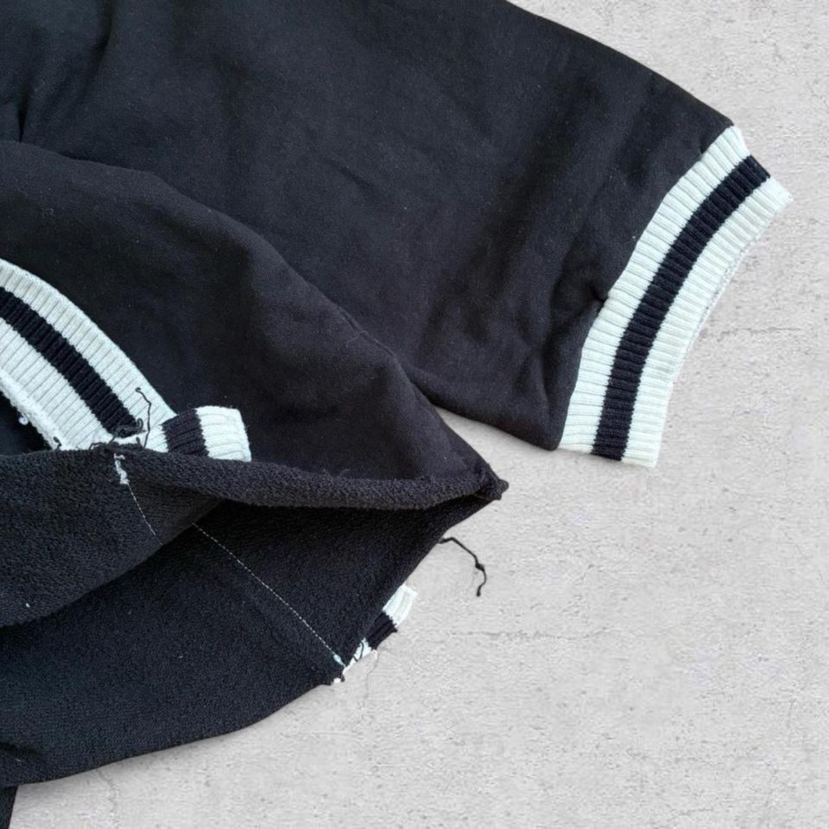 Maglioni & Felpe: oversized boxy sweatshirt with contrast trim – Usato da Zürich venduto da h_studio_edit 2