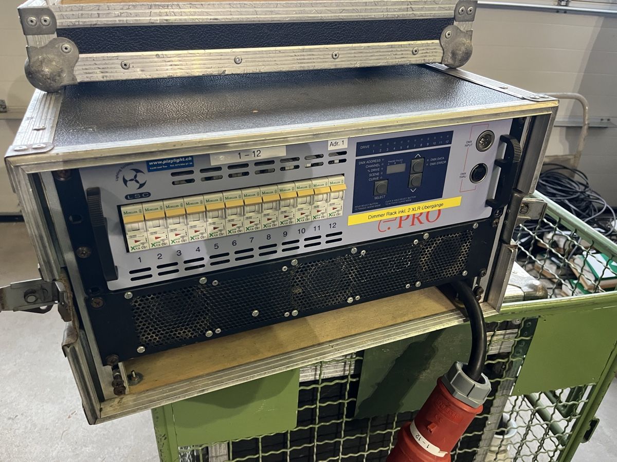 Interruttori: Dimmer 12 Kanal – Usato da Nesslau venduto da Pbon