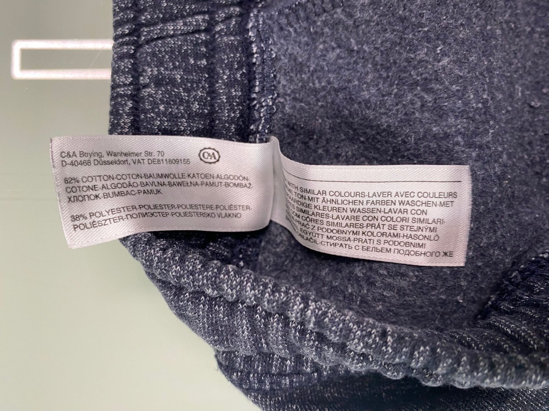 C&A Pantaloni: C&A Trainingshose Kinder / Pantalon de training enfant – Usato da Murten venduto da Palli23 3