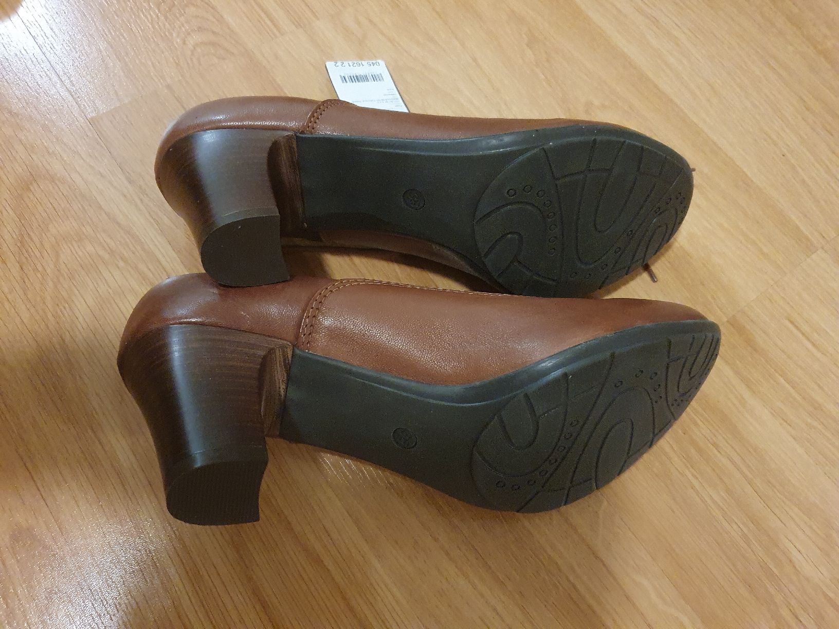 Damenschuhe: neue braune Halbschuhe von Lasocki – Neu und originalverpackt aus St. Gallen von 1811123 2