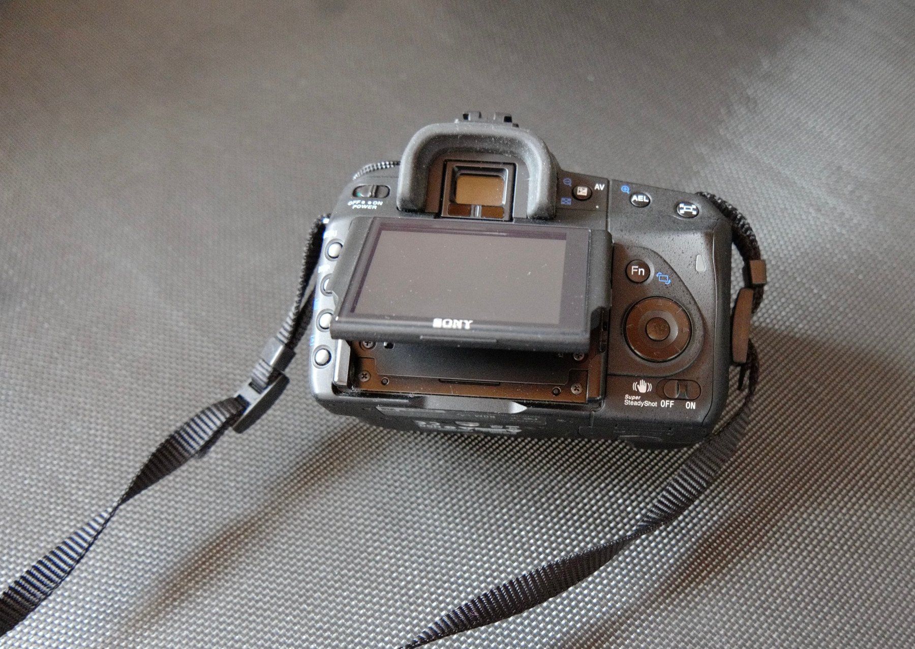 Sony Kamera: SONY ALPHA 350 – KOMPLETT-SET – Gebraucht aus Spiez von Roland099 5
