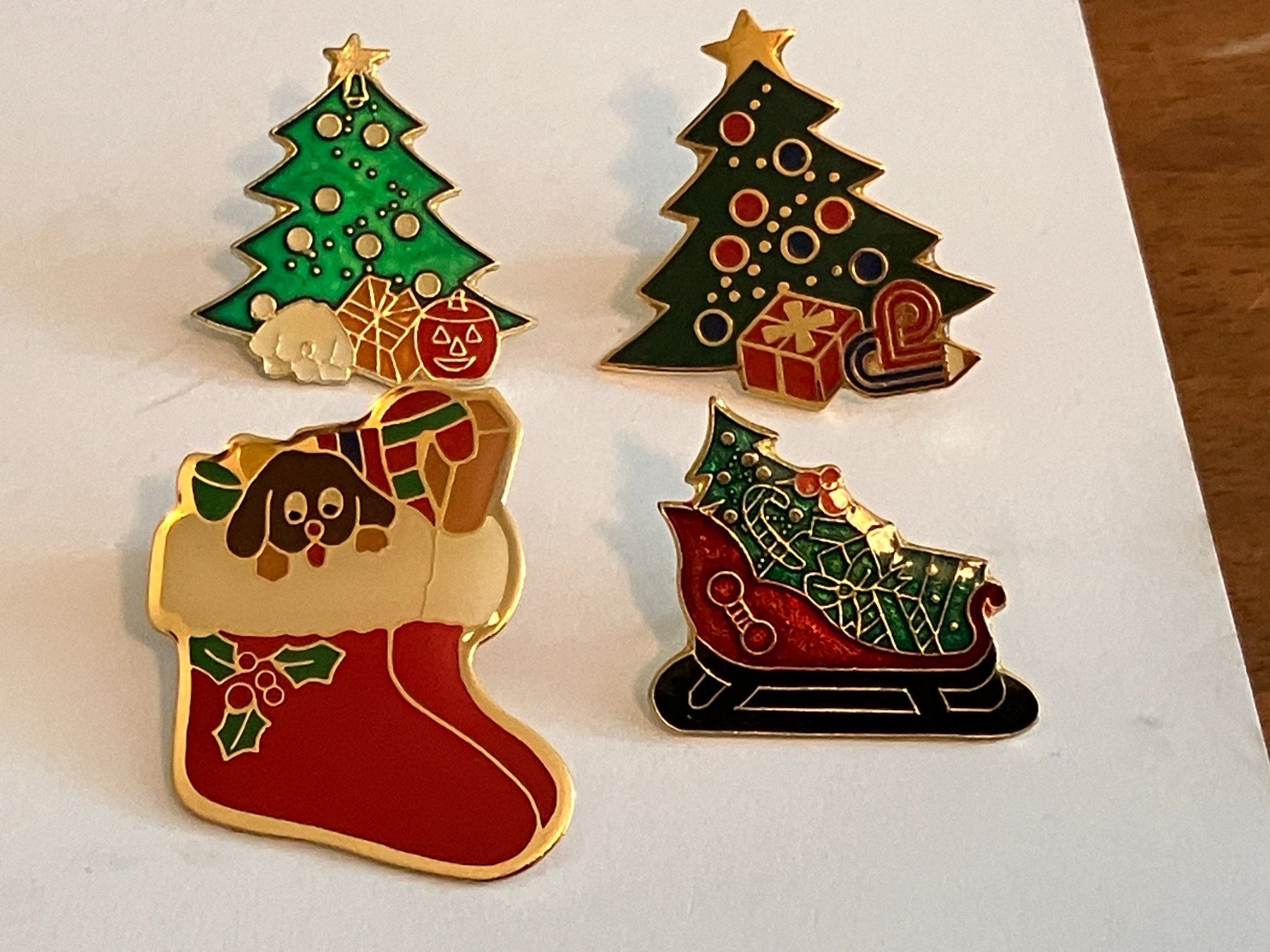 Placchette & Badge: 4 Pin Weihnachten – Usato da Basel venduto da djwwpp