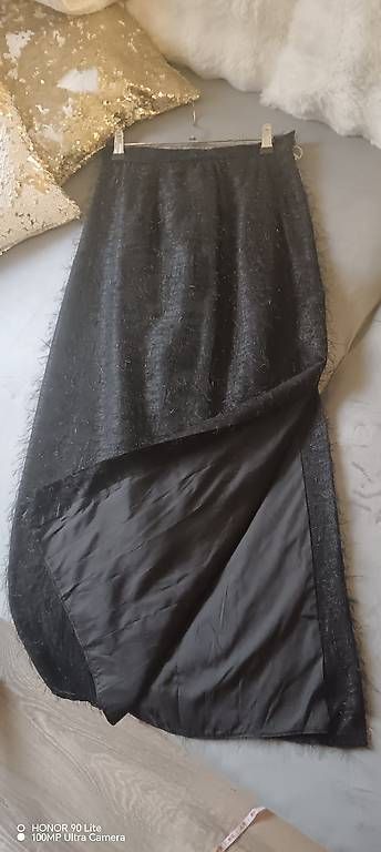 Röcke: Belle jupe chic effet pailleté – Gebraucht aus Genève von car_9qm9 3