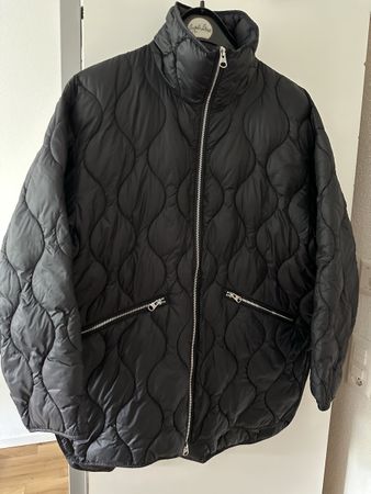 Steppjacke schwarz Grösse S (wie L)