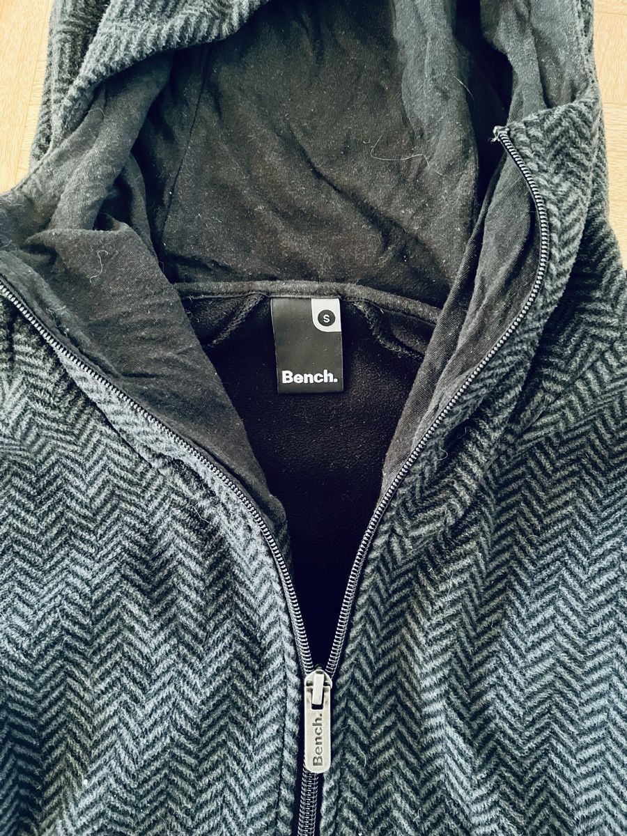 Bench Giacche: Bench Damen Jacke Sweatshirt Gr. S – Usato da Frauenfeld venduto da Repsol_Vani 3