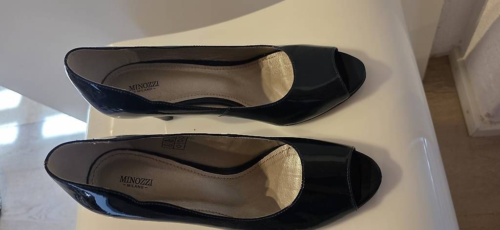Scarpe da donna: Minozzi Pumps dunkelblau Lackleder – Usato da Wolfhausen venduto da LoukAudio 2