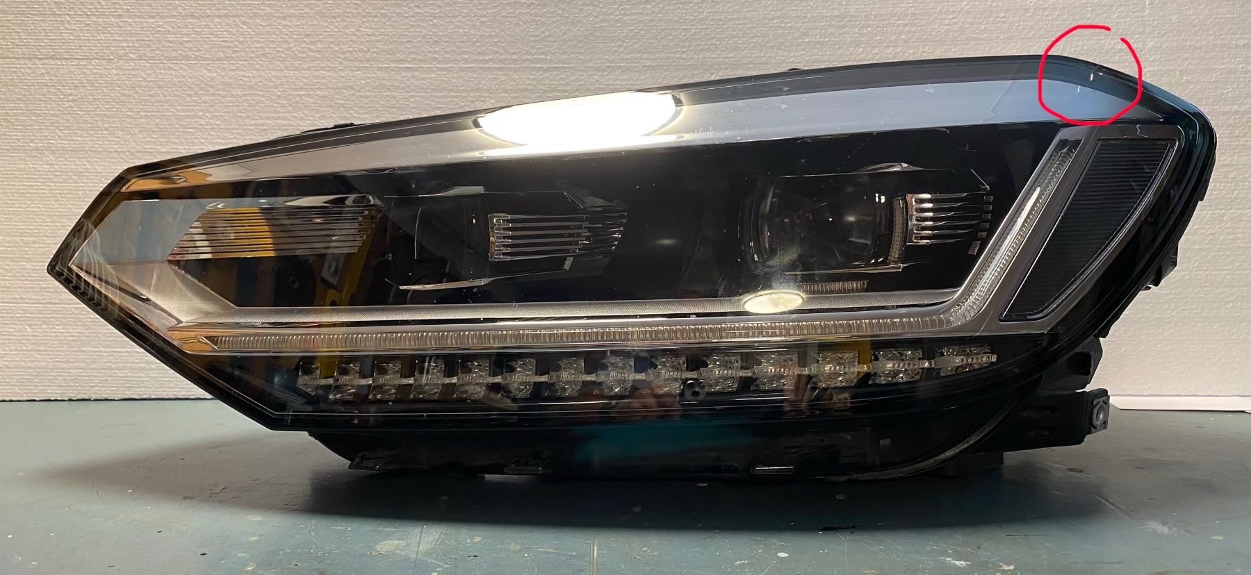 VW Phares: LED-Scheinwerfer links Touran 5T – D'occasion à Zuchwil par Hapelo