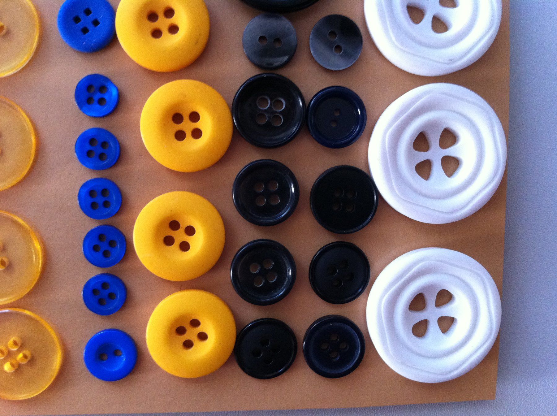Boutons: 60 bunte Knöpfe – Neuf (Voir description) à Brunnen par Artemis53 4