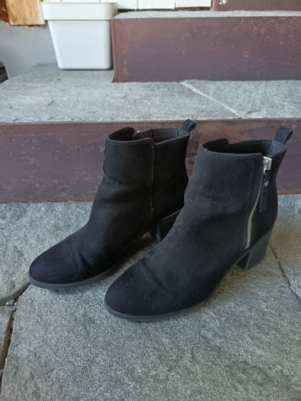 Scarpe da donna: Stiefeletten Gr. 39 – Usato da Altstätten SG venduto da Akitoichiro 3