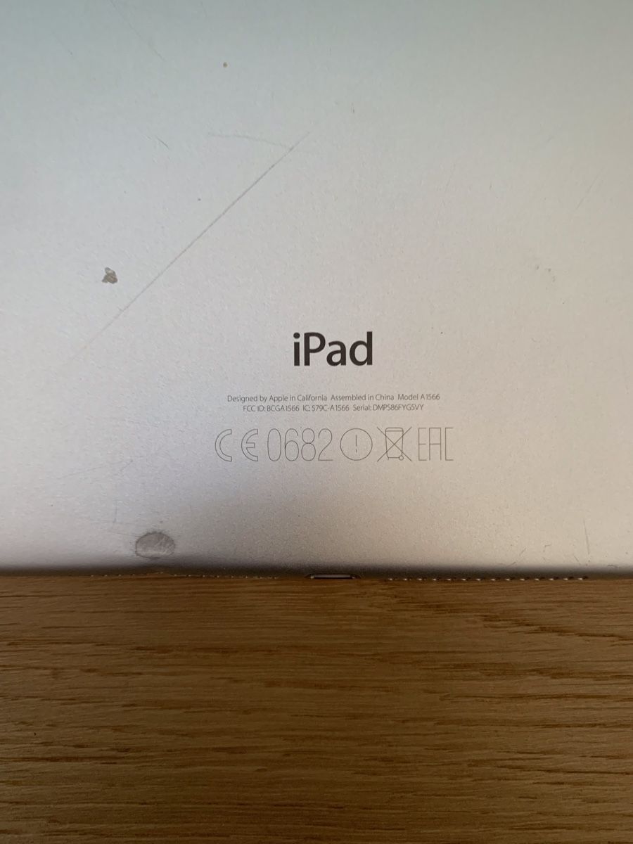 Apple Tablet PC: iPad A1566 Ersatzteile – Defekt aus Mosnang von adrianoworks 1