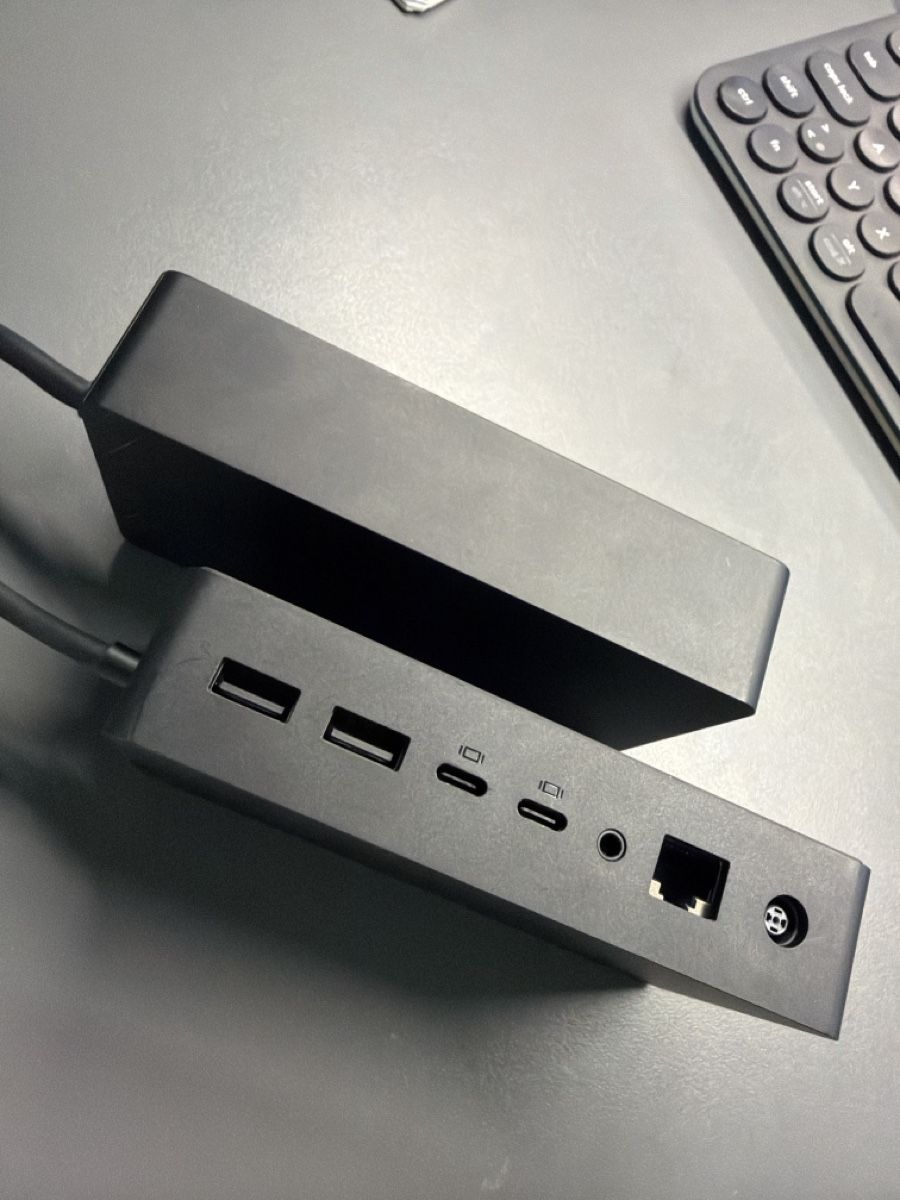 Microsoft Docking station: Microsoft Surface Dock 2, gebraucht schwarz – D'occasion à Münchenstein par sch_8y6d 3