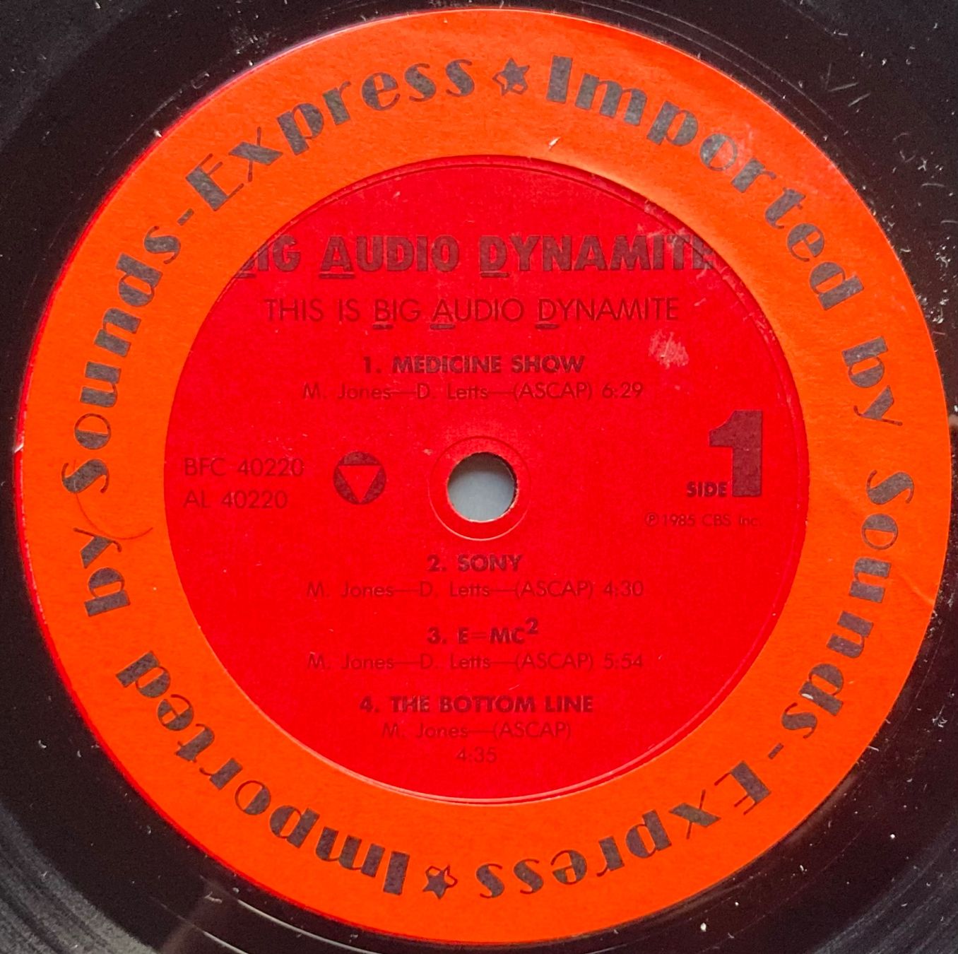 Dischi in vinile: BIG AUDIO DYNAMITE - THIS IS BIG AUDIO DYNAMITE – Usato da Poliez-Pittet venduto da Newtown-Records 3