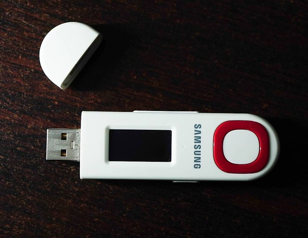 Samsung Lettore multimediale portatile: Samsung YP-U5 MP3/OGG/FLAC Player – Usato da Thörishaus venduto da vintagger 4