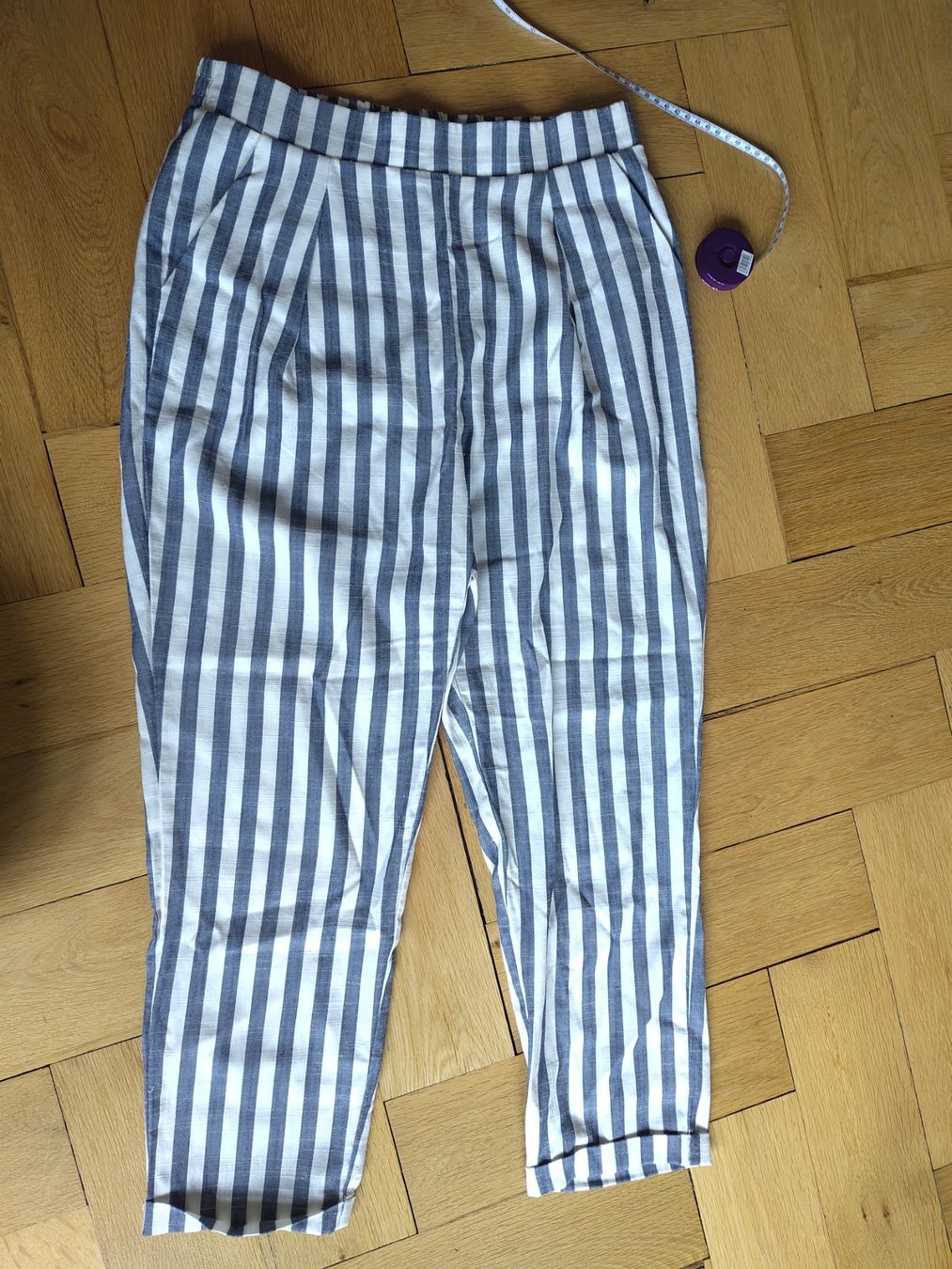 Stradivarius Pantaloni: Hose – Usato da Bern venduto da Linii