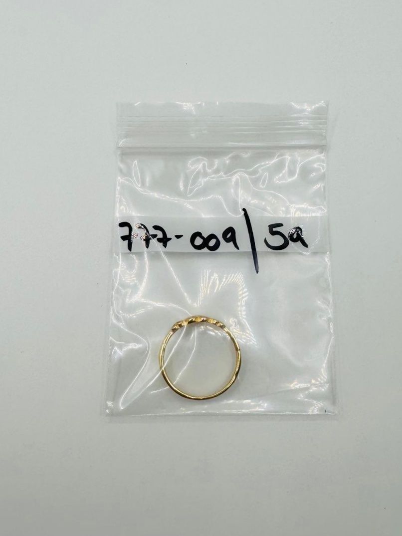 Ringe: Golden farbiger Ring mit kleinen Herzen / Grösse: 59 – Neu und originalverpackt aus Frutigen von glanzvolles.leben 2