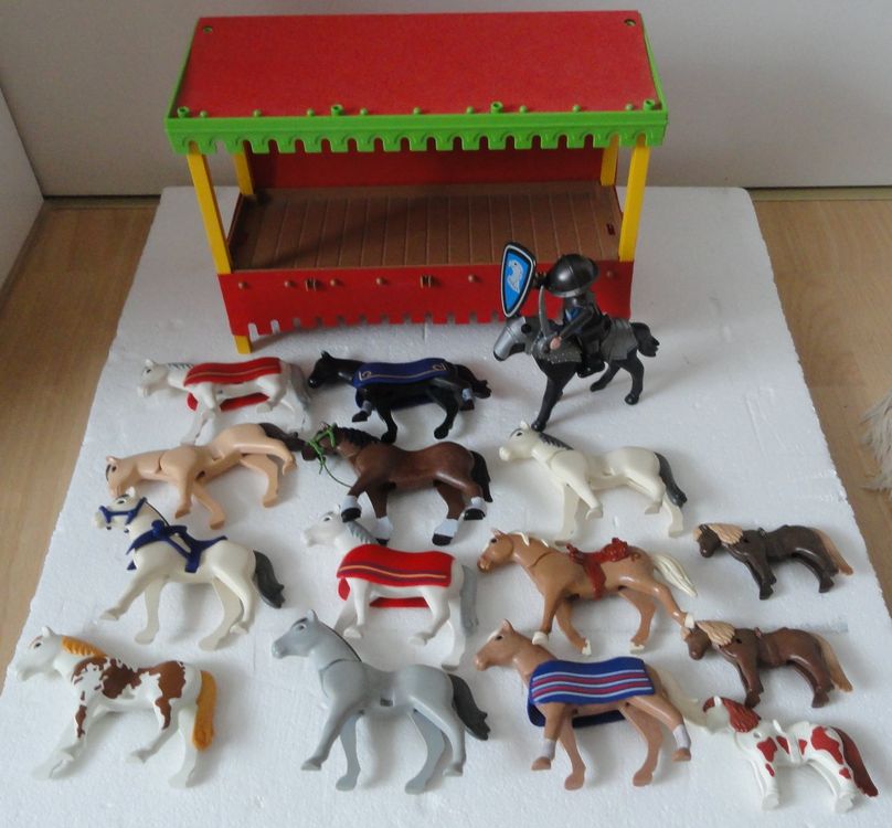 Playmobil Ritter mit Pferd, Stand und viele Pferde | Kaufen auf Ricardo