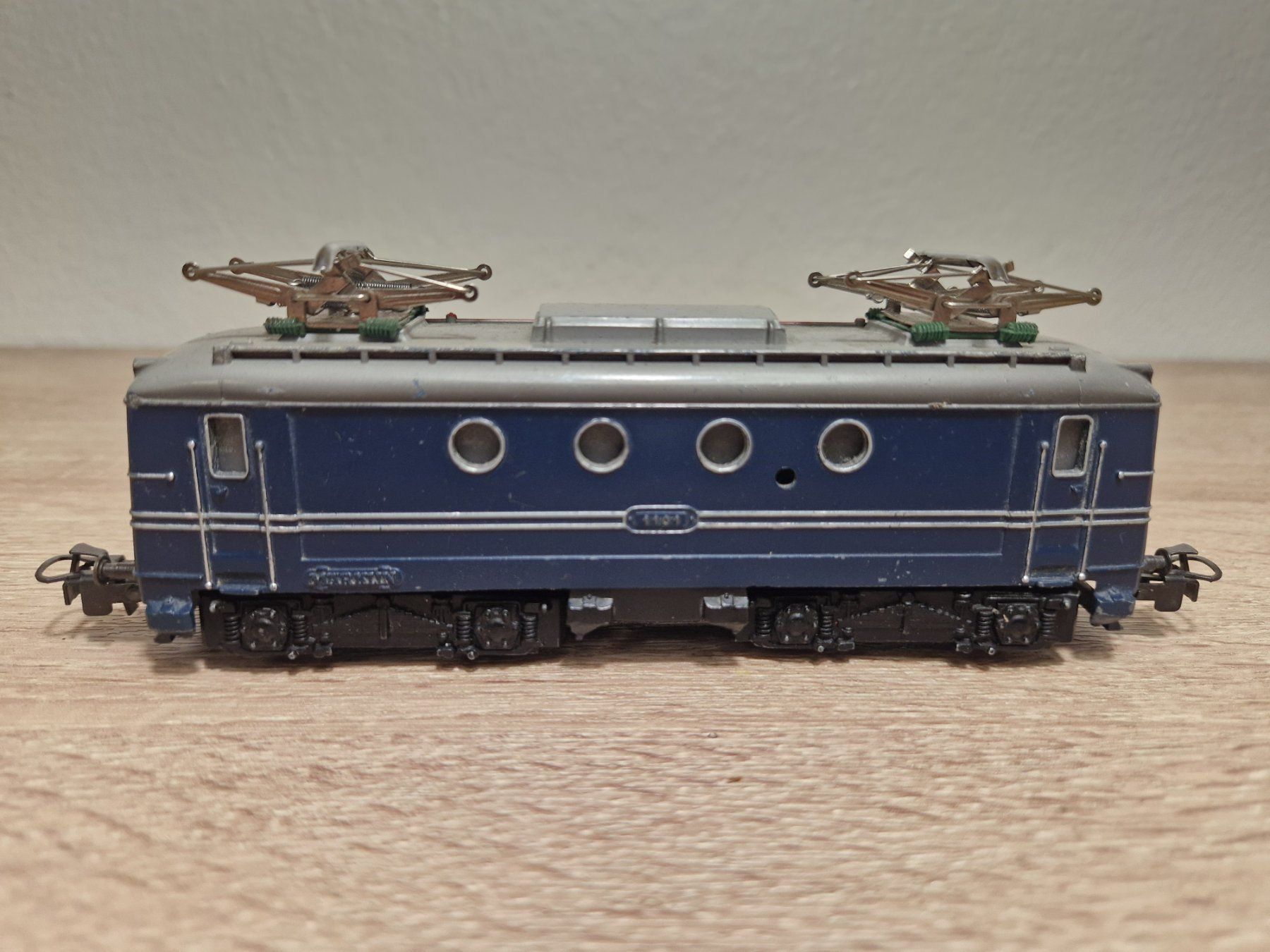 Märklin Modellini di ferrovie: Märklin E-Lok SEH 800 NS H0 (P) – Usato da St-Aubin-Sauges venduto da Lo_Go