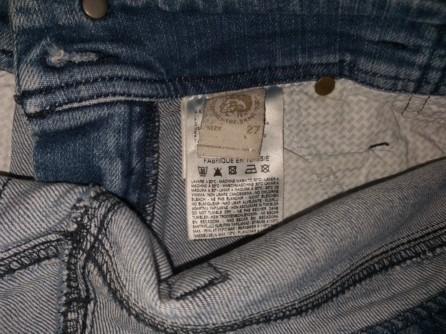 Diesel Jeans: Jeans DIESEL MATIC  Taille / Grosse W 27 L 32..... – Usato da Cossonay-ville venduto da Super-Price-Quality 9
