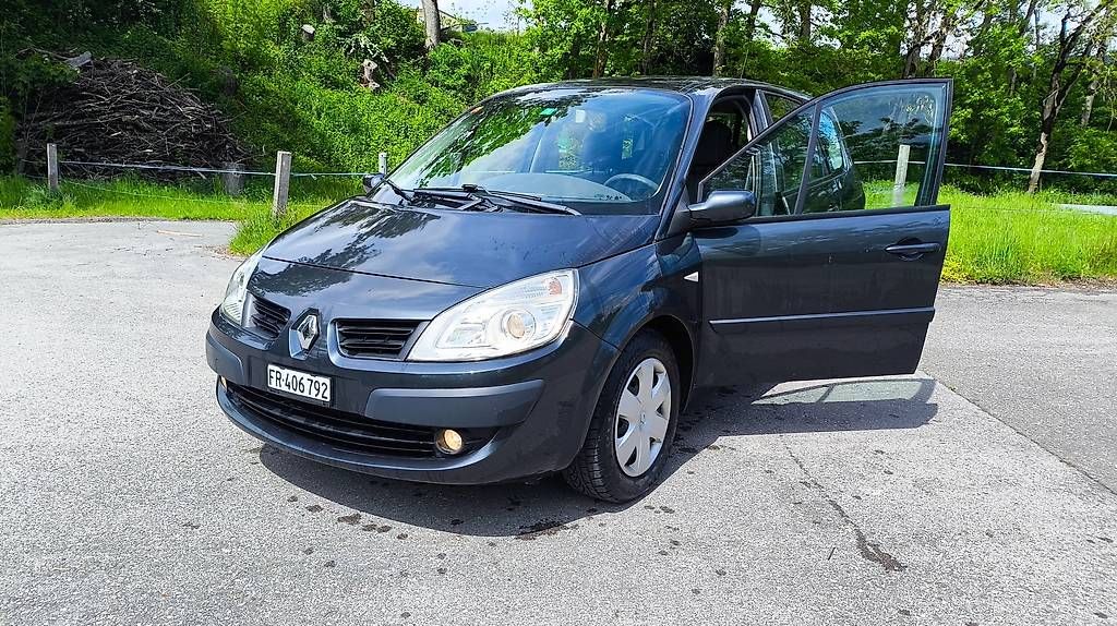 Renault Automobili: Renault Scenic 7 places. 31.03.2026 – Usato da BULLE venduto da tia_98d5 1