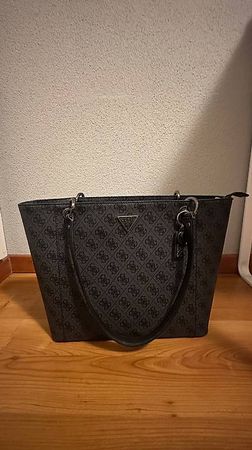 Grosse Guess Tasche 