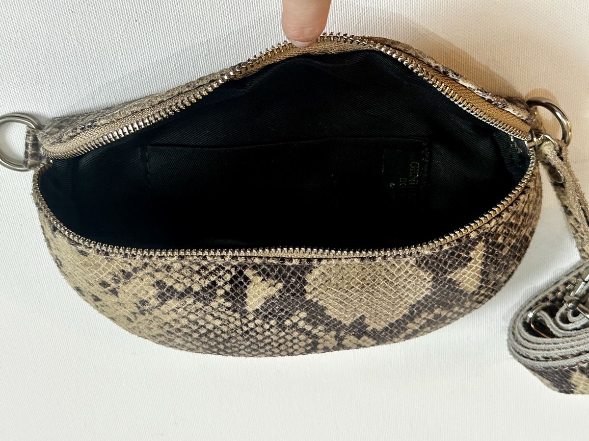 Sacs femmes: Bauchtasche Schlangenoptik – Neuf (Voir description) à Rorschach par car_wbc5 4